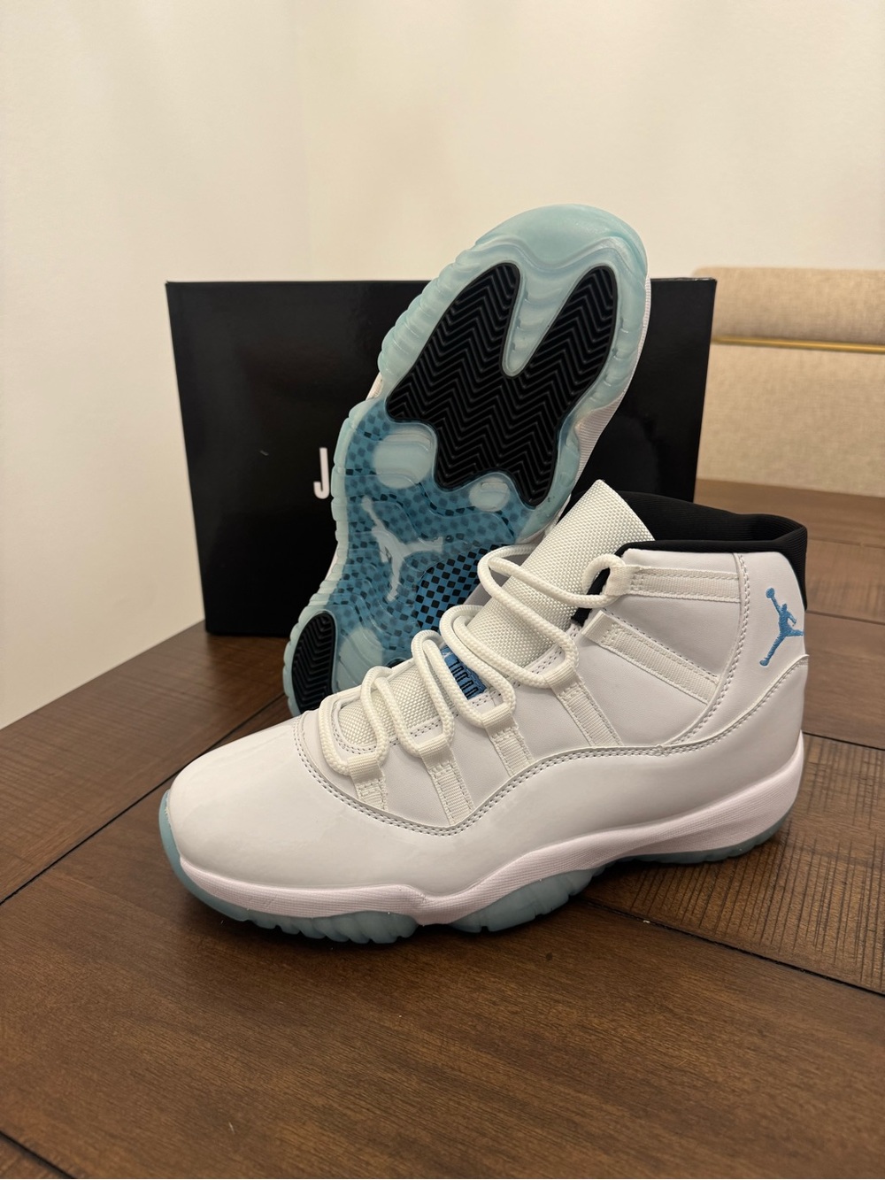 Jordan Retro 11 - Legend Blue